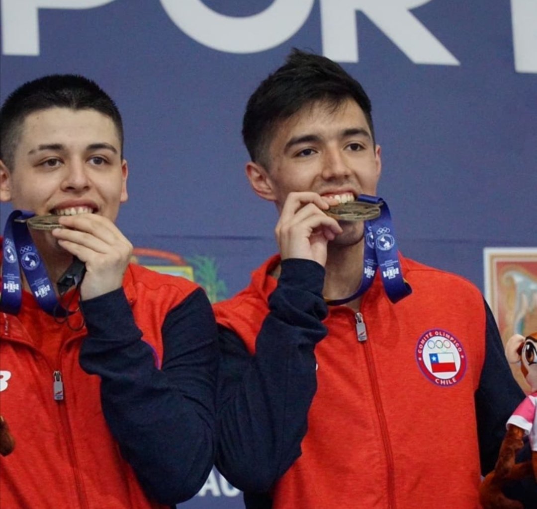 Fechiteme tweet media