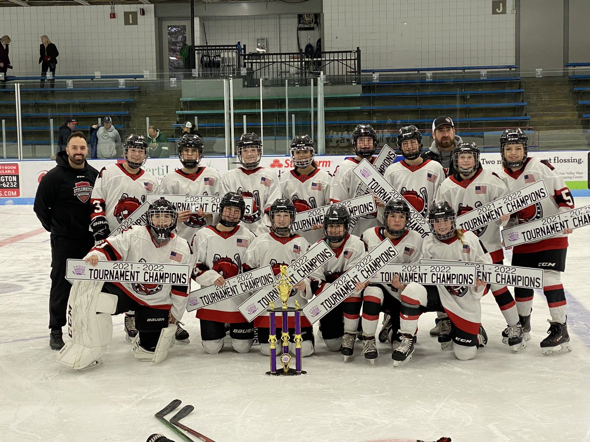 Stilly 15UA Red are your Bloomington Winter Warm Up Champions!  Way to work, girls!!  <a href="/sahahockey/">Stillwater Hockey</a> <a href="/YouthHockeyHub/">YHH</a>