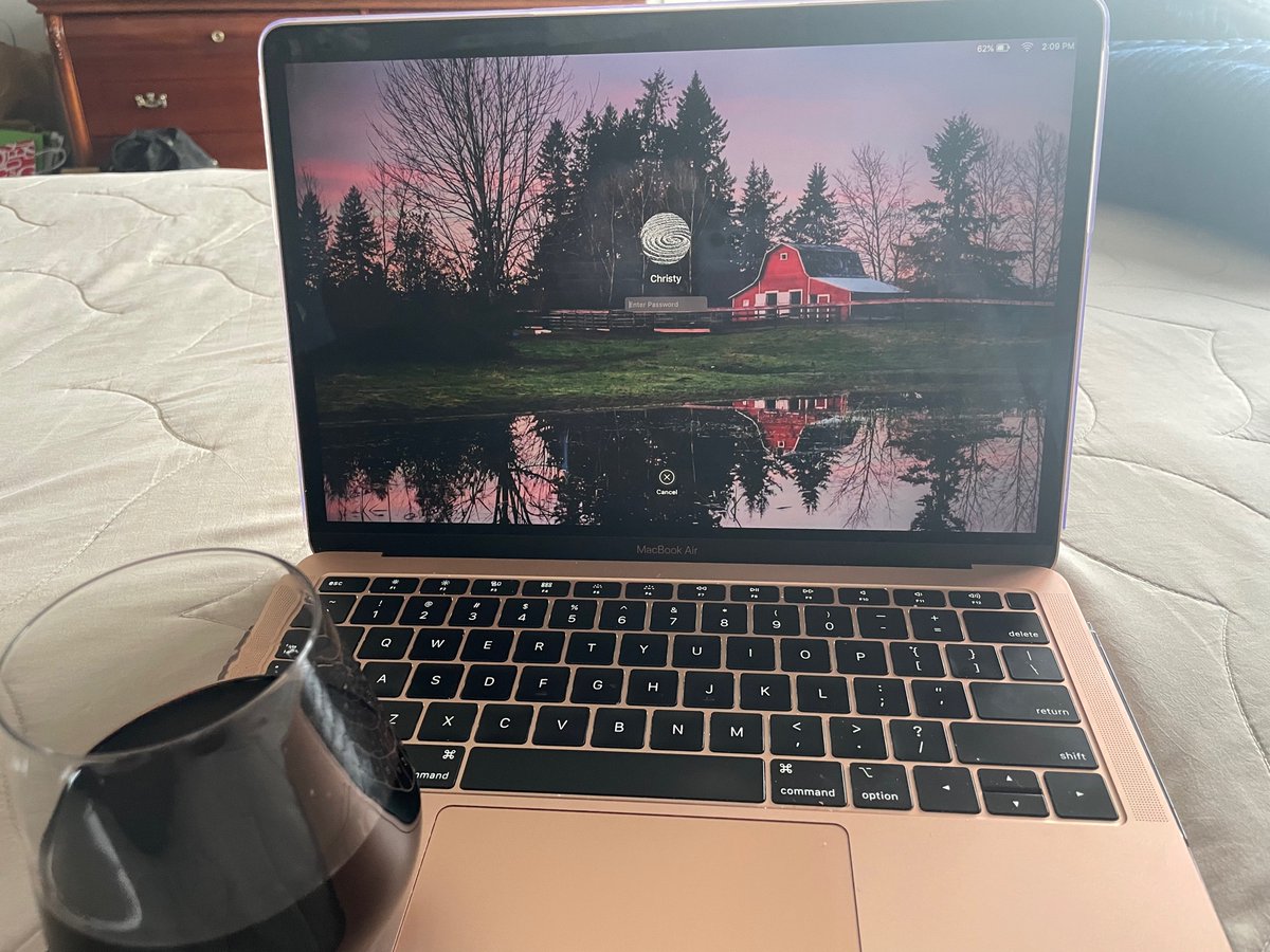 ckleewrites's tweet photo. Writing an intense scene…a hysterectomy in 1887! Wine, please!
#amwriting #WritingCommunity #historicalromance https://t.co/mFNlHVrMN6