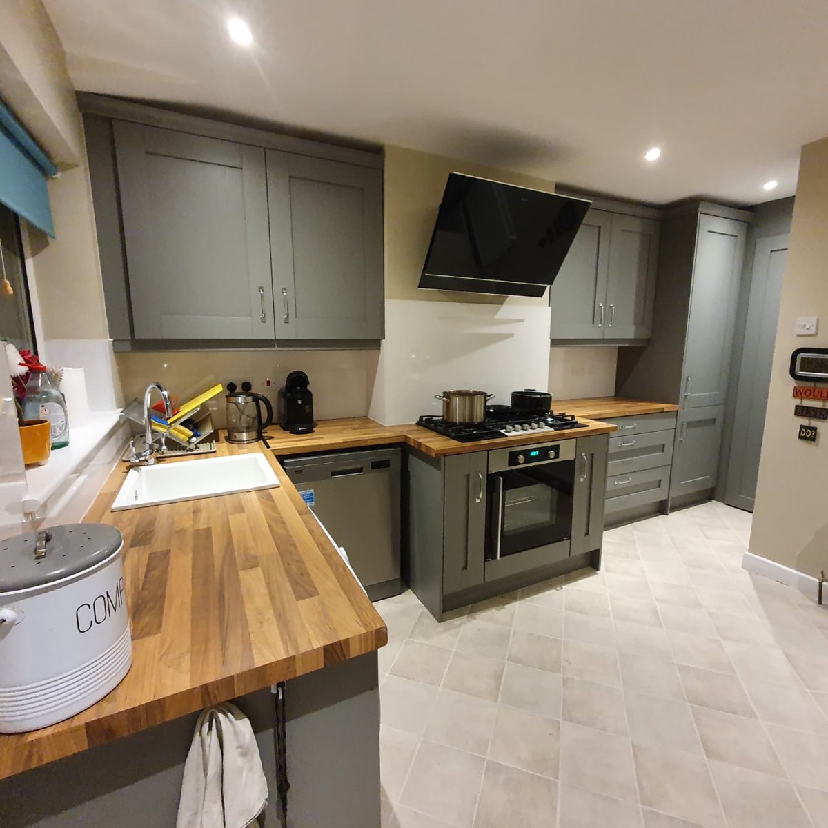 MFKandR's tweet photo. #deansgrange kitchen with dark grey shaker doors and walnut worktop with a walk in larder #MFkandR https://t.co/jzlYi6k2iF