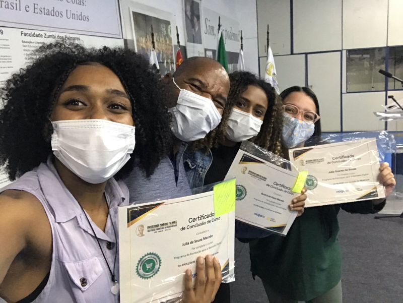 ZumbinewsJ's tweet photo. A Universidade Zumbi dos Palmares, ComSchool e Magazine Luiza, formam a 1ª turma para o mercado digital. Em 7 finais de semana de marketing digital, e-commerce, SEO, gestão de startups e estratégias de vendas #zumbinewsjournal #universidadezumbidospalmares
#comschool
#magalu https://t.co/wyxkDjvil0