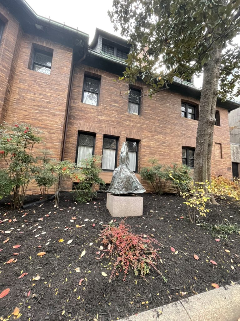 FarehaBugti's tweet photo. Getting lost is the only way to
Un-layering the city.
Stumbled on Cavanaugh’s sculptures exploring the various stages in a woman’s life #WashingtonDC #DCDiaries https://t.co/ZIHTFKWUdT