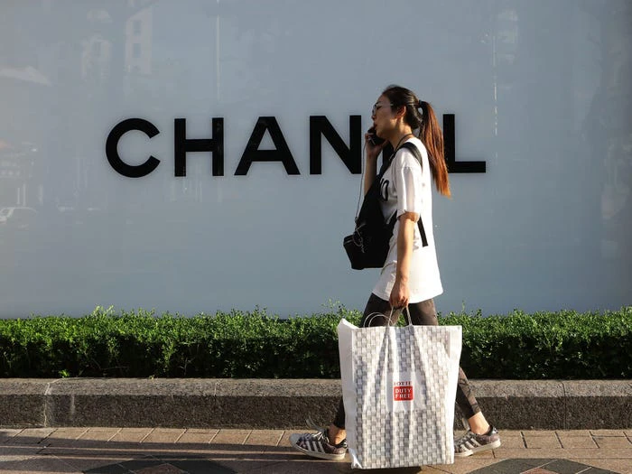 lukeyusd's tweet photo. MZ generation doesn't have a lot of money, they like Korean brands
Consumption of luxury goods in Korea is on the rise as the MZ generation increasingly shows a love and understanding of branded goods. https://t.co/4ajV4dHLQW