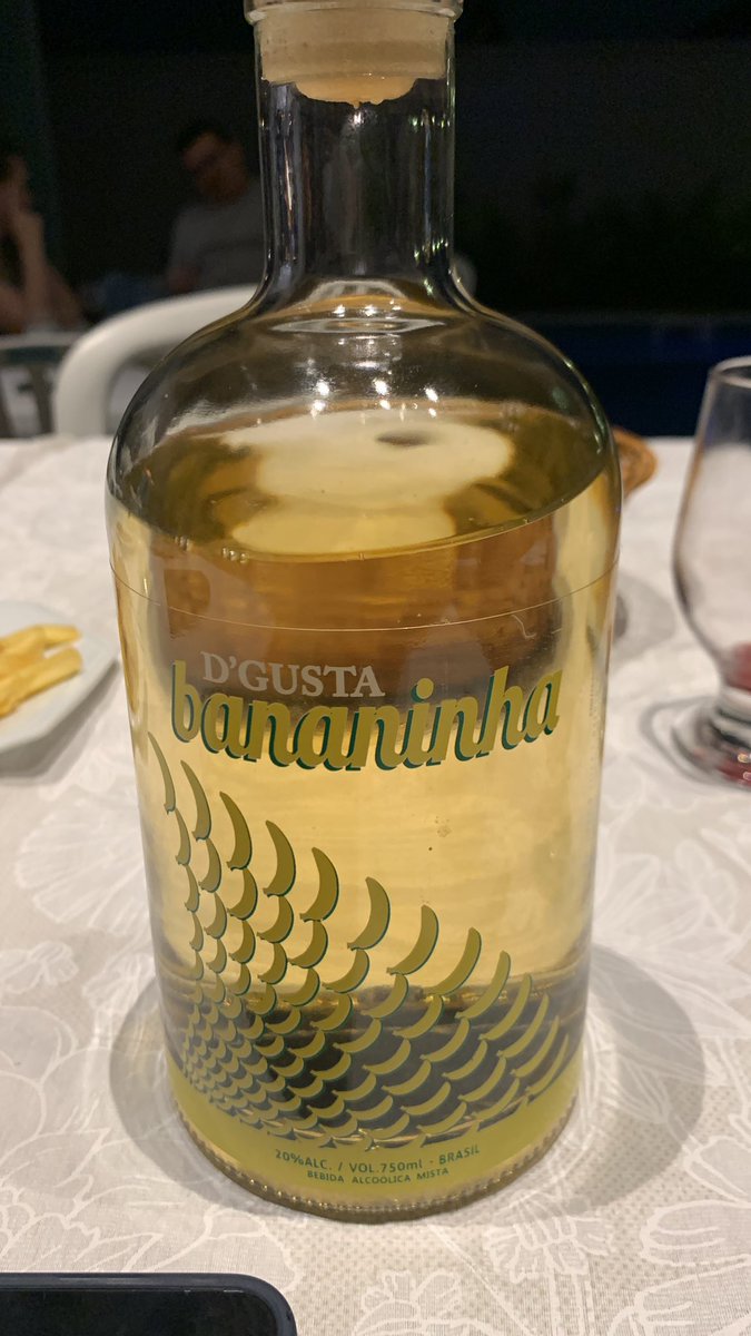 _lovato___'s tweet photo. Melhor presente que ganhei, quem não gosta de bananinha não sabe O que é bom. https://t.co/sFqASLvE13