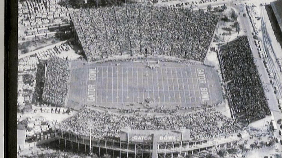 WakeFB's tweet photo. 7⃣5⃣ years later we have returned @taxslayerbowl 🏆

📰: https://t.co/Tb6HILqimk https://t.co/dFGr845mu6