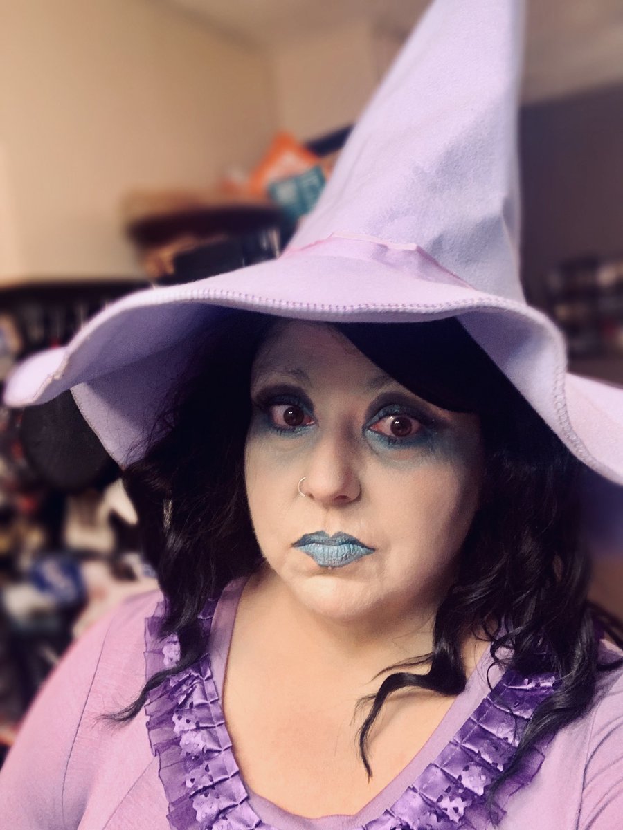 flawwsome1's tweet photo. The only Catherine OโHara role Iโm worthy of replicating #nightmarebeforechristmas #boogiesboys #LockShockBarrel #KidnaptheSandyClaws https://t.co/DT5tf5naQG