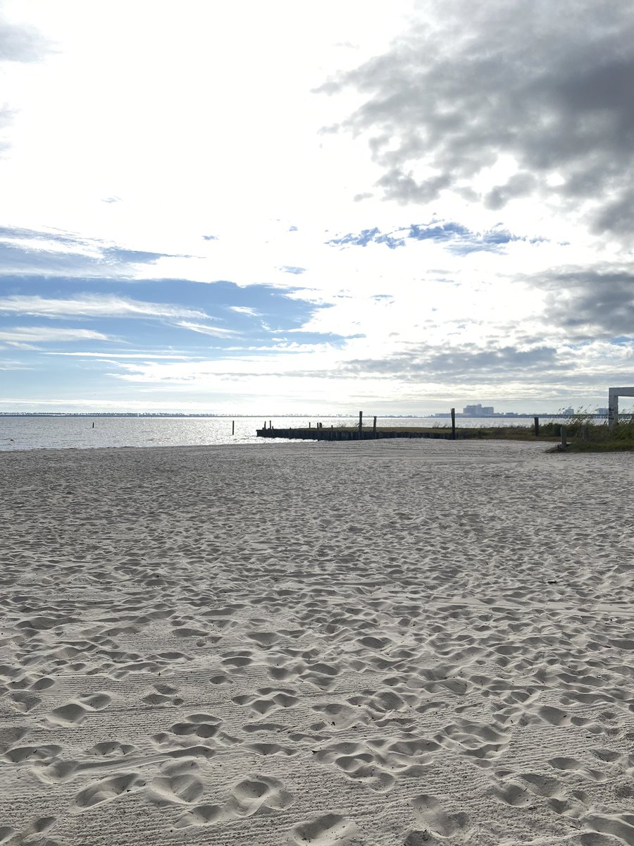 TReesedawn03's tweet photo. #FrontBeach #nofilter #OSlife https://t.co/kIcWTvgwJb