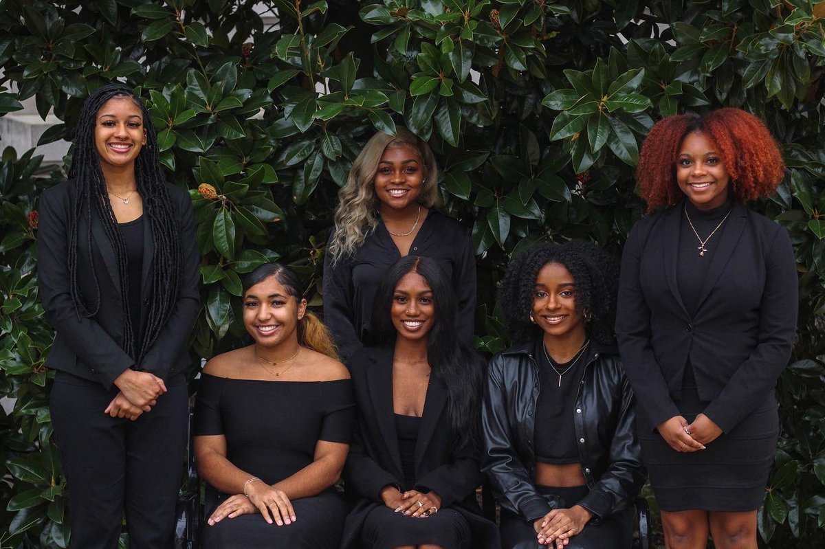Model3_0's tweet photo. ✨Introducing the 2021-2022 Model 3.0 Executive Board✨ https://t.co/dzUGpmLU5i