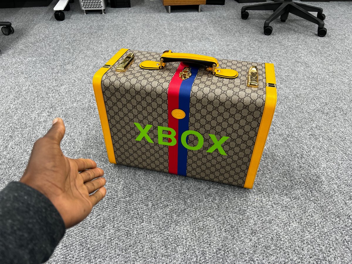 Alright, I'll be giving away this $10,000 Gucci XBox to a follower who retweets this in the next 24 hours. I'll ship it anywhere on earth. Good luck. Here's what's inside: youtu.be/JnGXTk57rOU