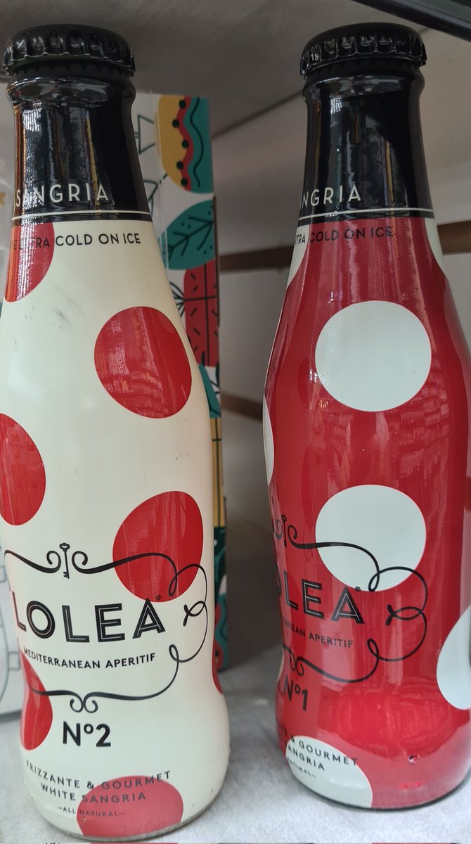 cristinaq's tweet photo. Algunos productos que me encantaron en mi incursión a tiendas orgánicas y naturistas en Miraflores. #BlueLlama es un café con estética moderna y toque moderno. Lo amé. Igual #7Semillas un complemento vitamínico con sabiduría popular :) #PisandoLaCalle #EstrategiasConCalle 😛 https://t.co/kEzeKbl85e