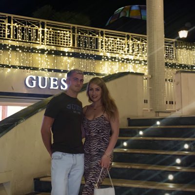 Didn’t take me long to try on my new top👀  #NewProfilePic