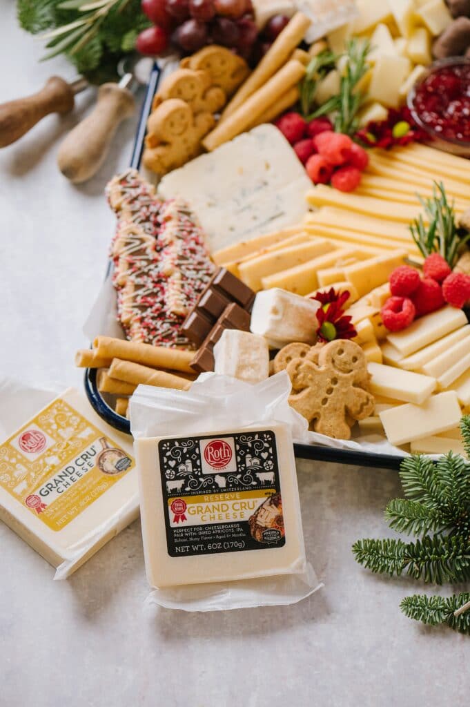 breehester28's tweet photo. The Ultimate Guide to Holiday Entertaining with Cheese https://t.co/biHDSb83zr

The Ultimate Guide to Holiday Entertaining with Cheese: Which cheeses to buy, how much cheese to buy, how to serve cheese, ways to use cheese, and festive recipe ideas for holiday enter... @rothcheese https://t.co/o69yvOibUF
