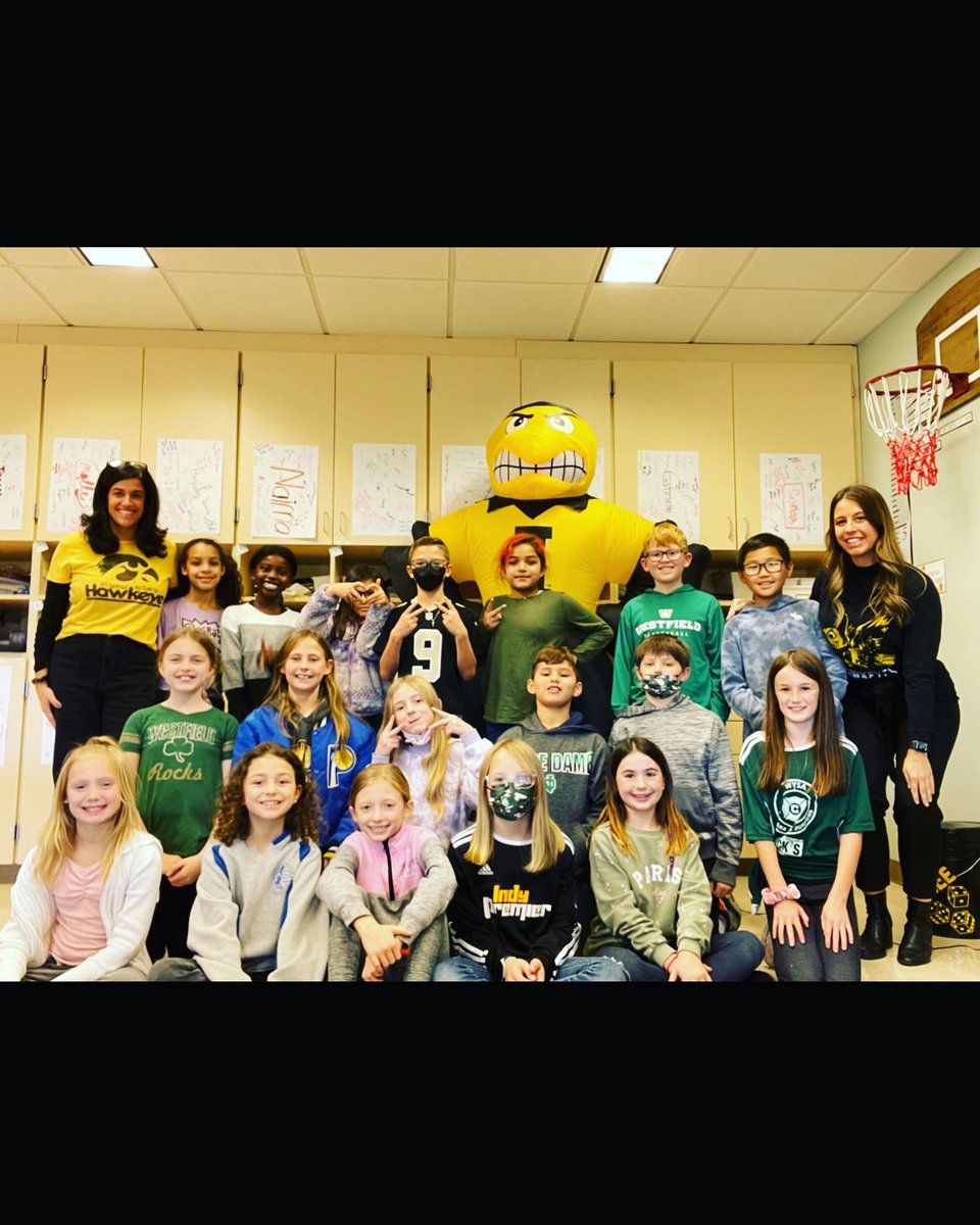 When Iowa is in the Big 10 Championship you go all out! Fun Friday with Mrs. Sporer as we talk about sports traditions and continue our letter writing unit by writing to the University of Iowa Children’s Hospital 🖤🤍💛 #thewave