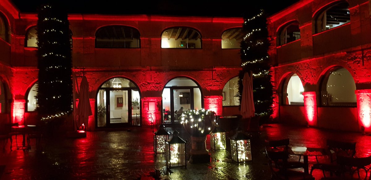 hamelinruben's tweet photo. Navidad 2021 
Parador Nacional de Turismo de Cangas de Onis (Asturias)

#paradornacional #asturiasparaisonatural #navidad2021 #navidad #chritmas2021 https://t.co/s8H1ERmir9