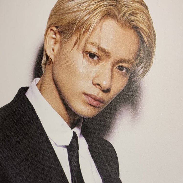 H__sss_29's tweet photo. ベストヘアチェンジ賞 https://t.co/10yhGCS8J1