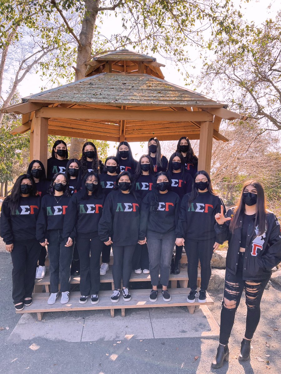 LSG_CalPoly's tweet image. 🌹It’s blooming season🌹

Epsilon Chapter is excited to welcome 16 beautiful roses to our wonderful sisterhood! It is with PRIDE and JOY that we present to you our Psi class. 

We are so proud of all of your hard work and dedication you have put in so far! Be OWT neos! 💚🤍❤️