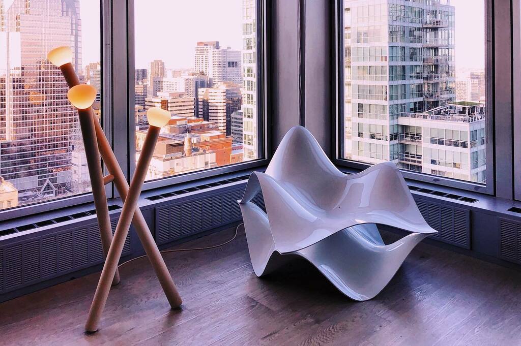 DucCNguyen's tweet photo. Souk MTL is back for the 18th edition of its annual fair in the emblematic Place Ville Marie
#insiderMTL #ArtMTL @Montreal #MTLMoments @designMTL #designMTL @soukMTL #SOUK18 @Placevillemarie
#PlaceVilleMarie @_azamit https://t.co/2yJtUkovks https://t.co/Z74nAZCrnT