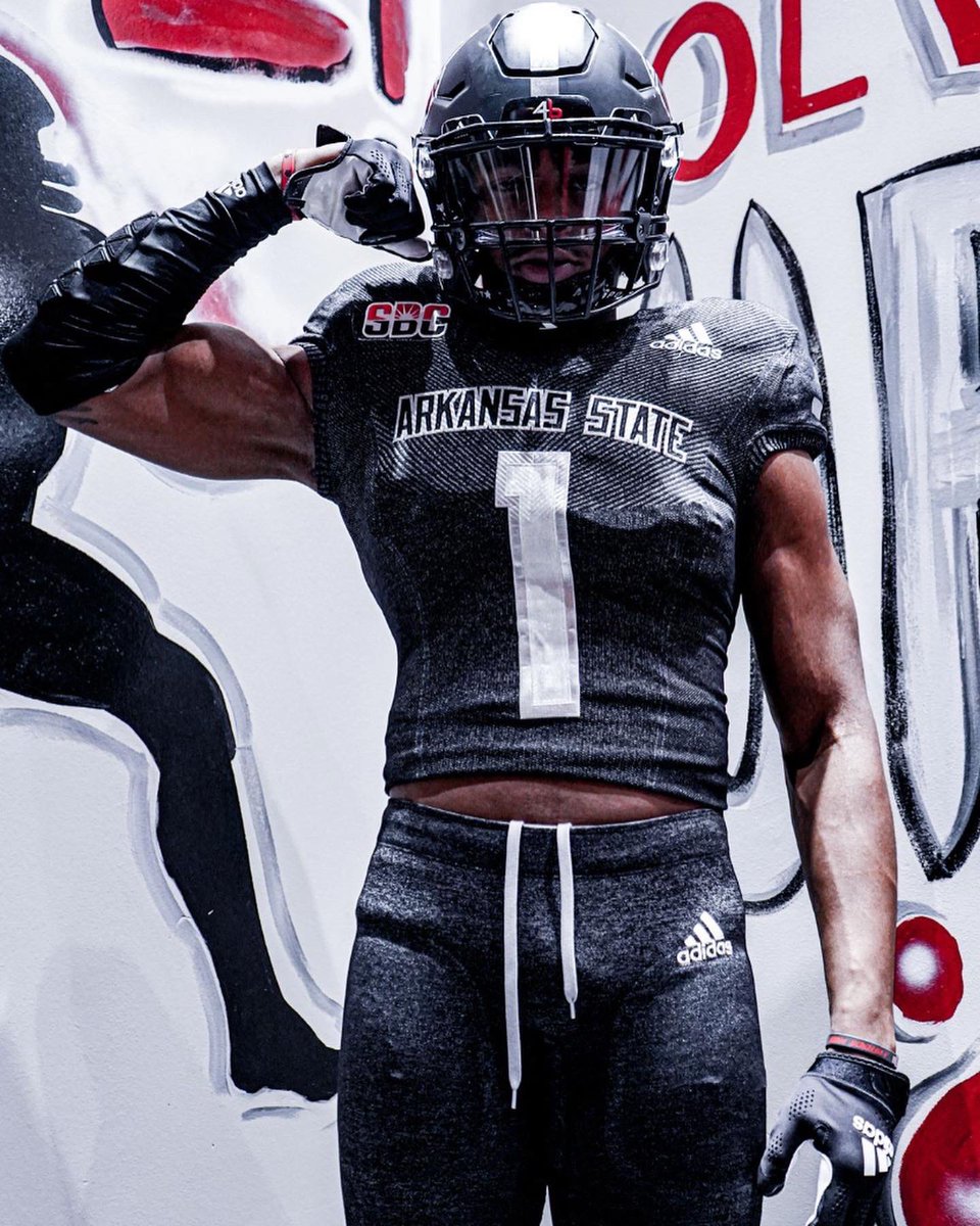 kanyev41's tweet photo. Thanks for having me @AStateFB really enjoyed the visit!!🐺 @CoachCarmichEAL @RecruitJBoroFB https://t.co/eBYEc2pccX