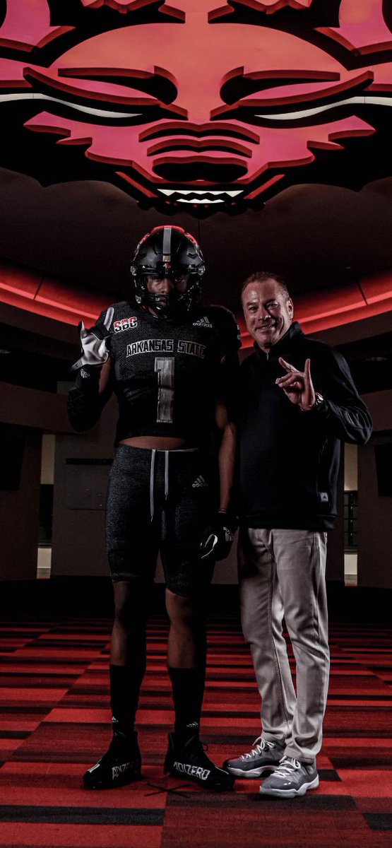 kanyev41's tweet photo. Thanks for having me @AStateFB really enjoyed the visit!!🐺 @CoachCarmichEAL @RecruitJBoroFB https://t.co/eBYEc2pccX