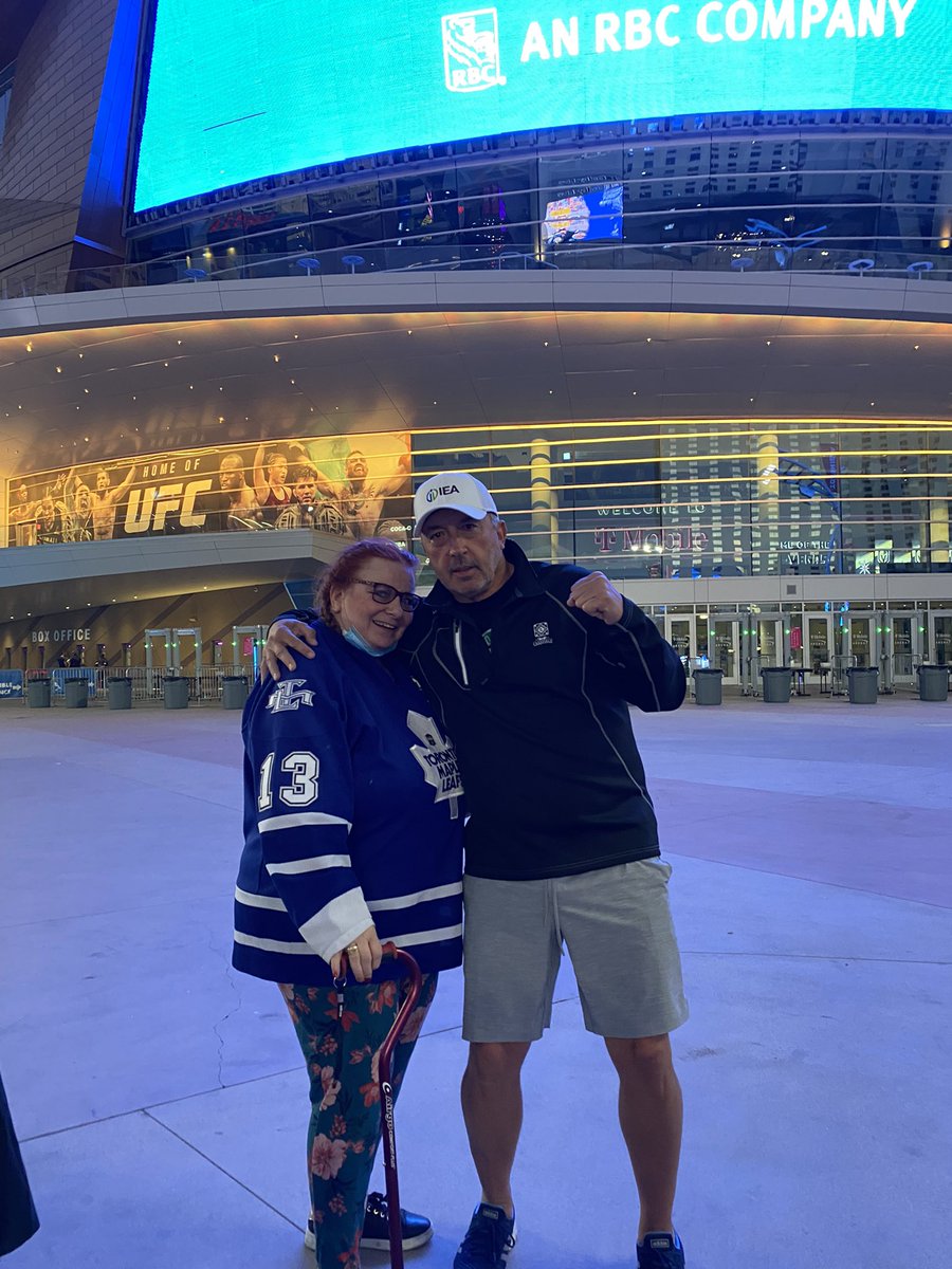 michael_keeter's tweet photo. #Vegasborn https://t.co/icgaWQtfjk