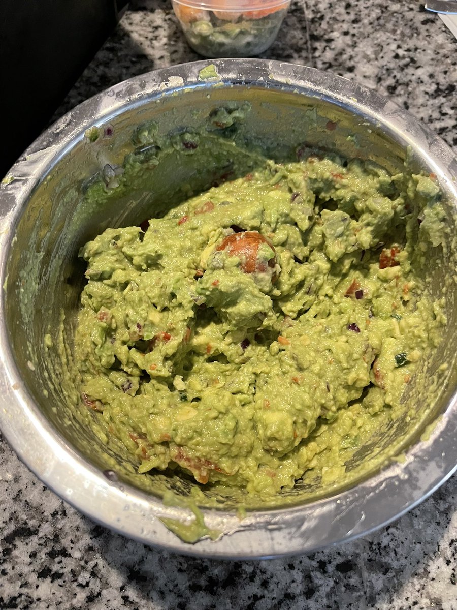 jones1906's tweet photo. It’s a feast today!!! #Fajitas #Tablitas #Enchiladas #Guac https://t.co/bWMjXPZbhW