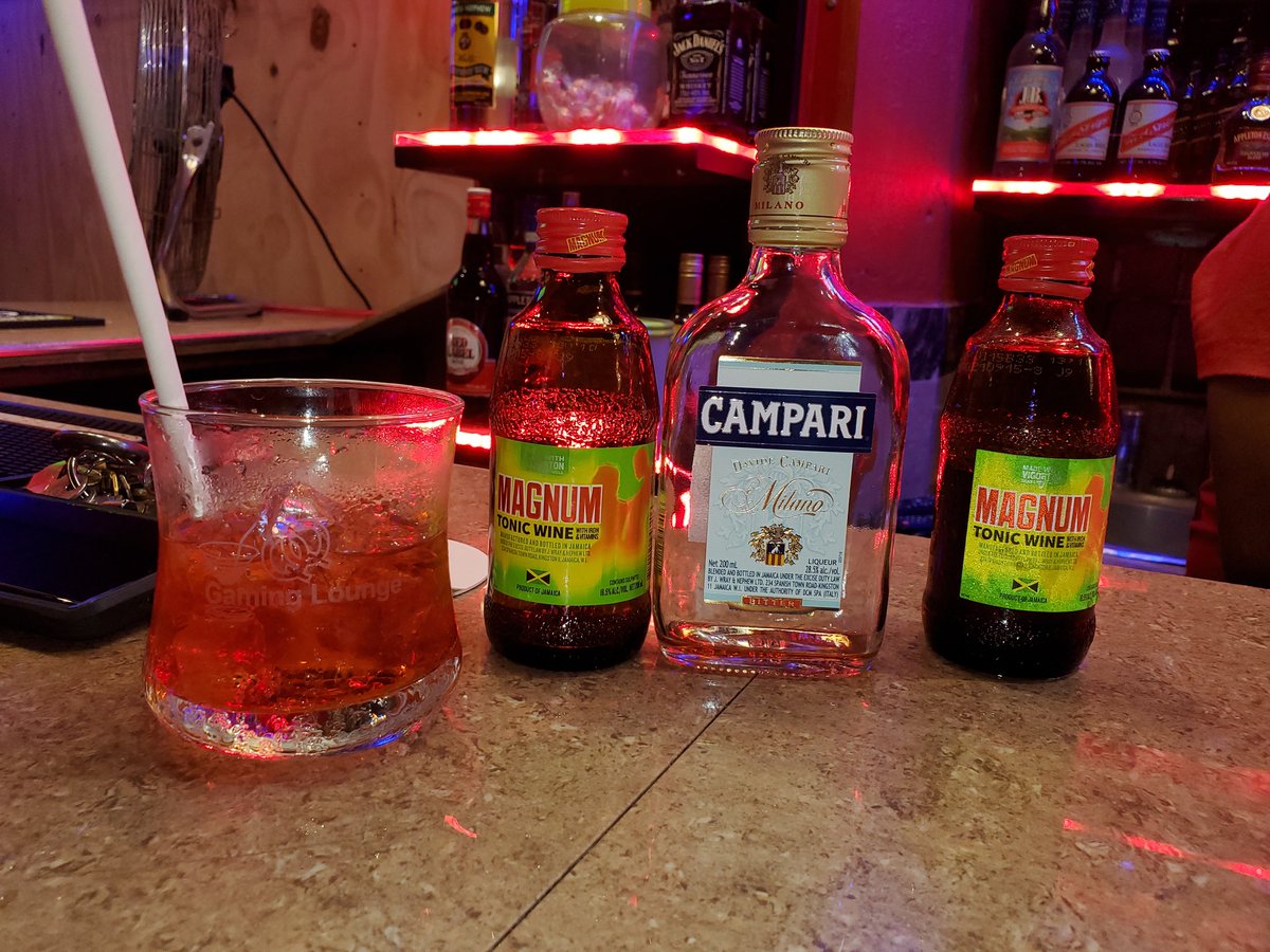 FidoJbrum's tweet photo. And down comes the rain 🥃 https://t.co/FFwiTpe3Ld