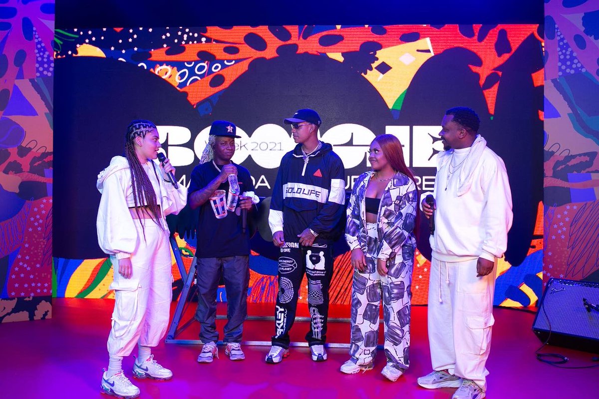 BoogieNaipe's tweet photo. Boogie Crew, composta por Danzo, Duquesa e Yunk Vino, subiu ao palco da #BoogieWeek, Semana da Cultura Preta com o melhor do Rap, Trap e R&amp;B. Assista a transmissão completa no Youtube, no canal Boogie Naipe. Acesse o link: https://t.co/1LuEZgS2EZ

Fotos: Daniel Eduardo https://t.co/7pIrdyGZe0