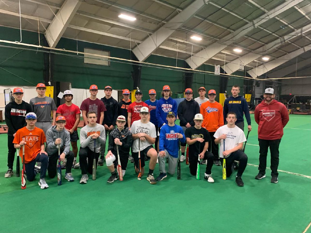 locosexpress's tweet photo. Outstanding day with @locosexpress! Thank you @Coach_LeeUNOH for putting on our hitting clinic!
Great info on the mental approach and becoming a better baseball hitter! We got better today! We look forward to seeing you again on 12/19/21!
Thanks again! https://t.co/CH5BiXSW60