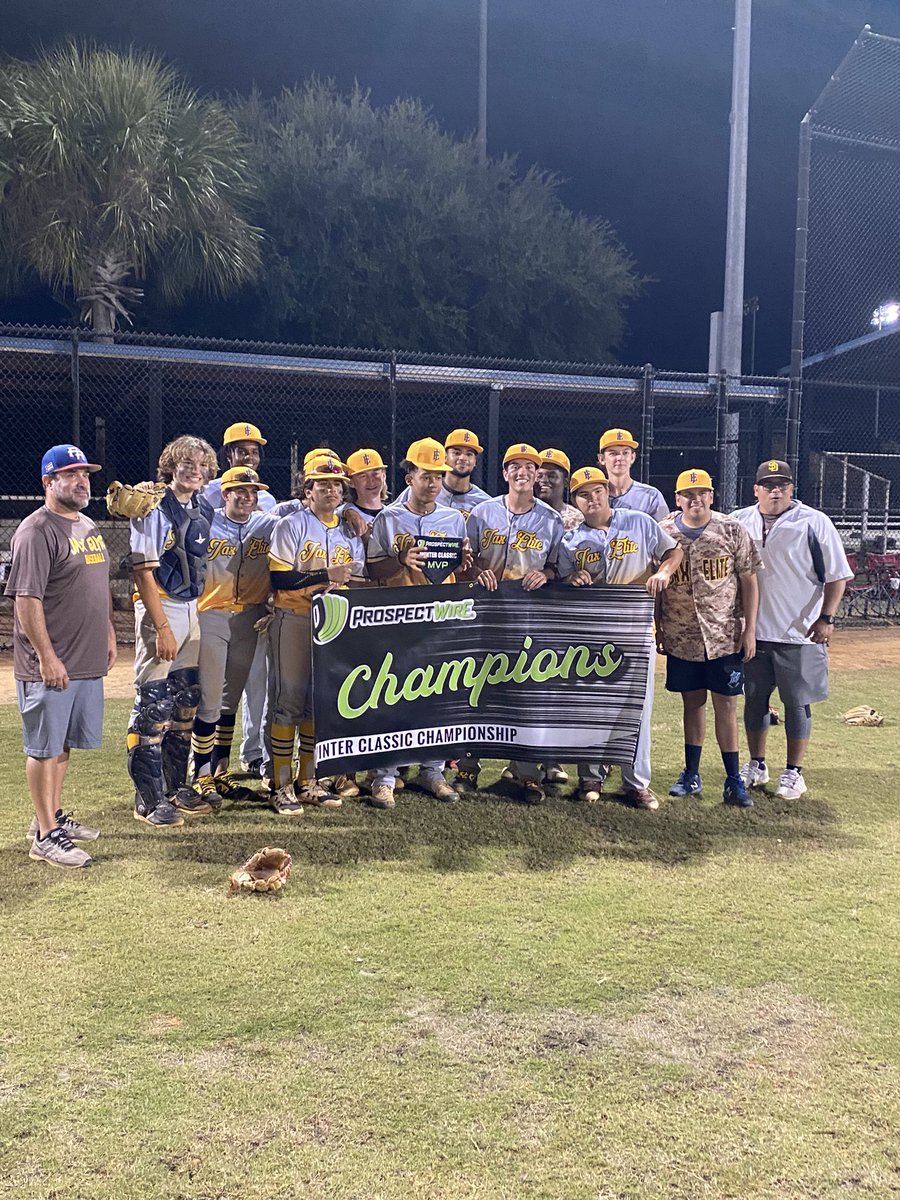 JonathanSmalen1's tweet photo. Won the @ProspectWire Winter Classic this weekend in the 2023 division. Blessed to be able to play with these group of dudes. https://t.co/eX1WsU9eew