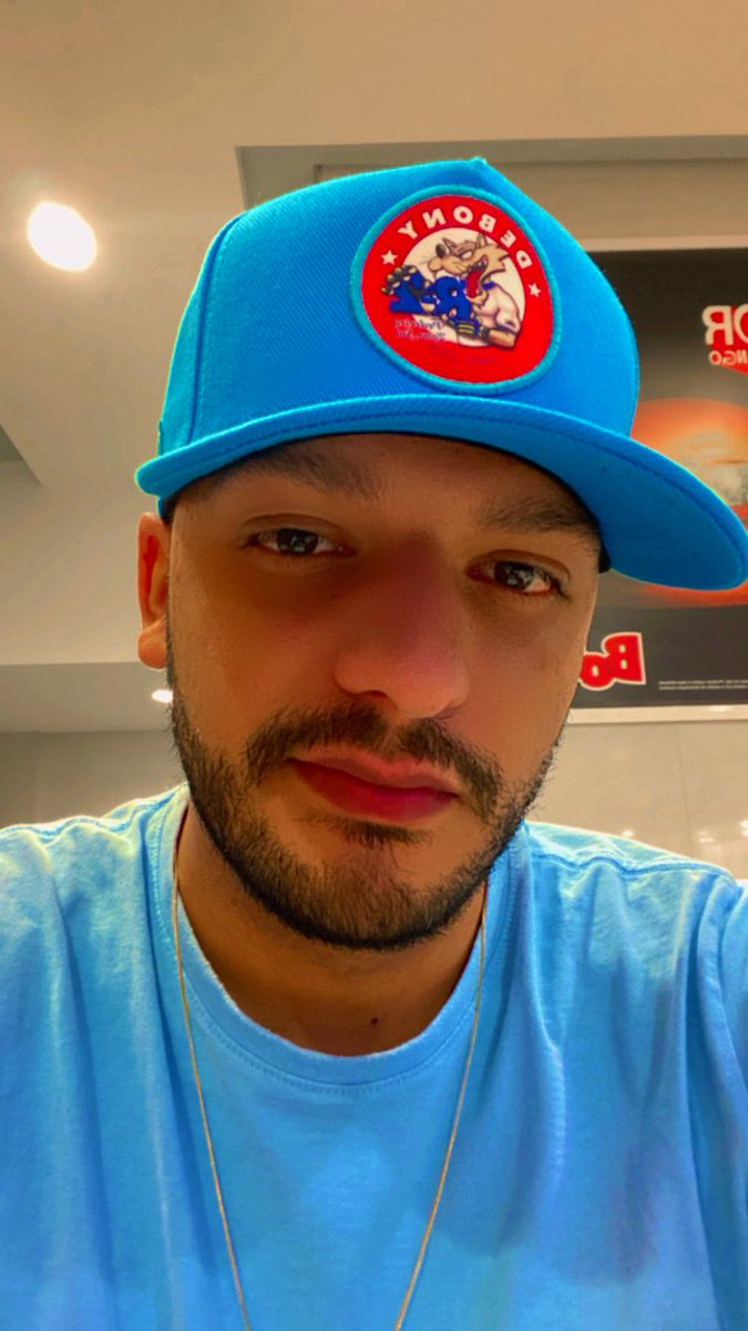 juniorlopis's tweet photo. Bom domingo galerinhaaa…
Bora de #BigMec hoje.
Boa noite lindezas…🍔🍟🍦🥤😋 https://t.co/Gx71yVusZV