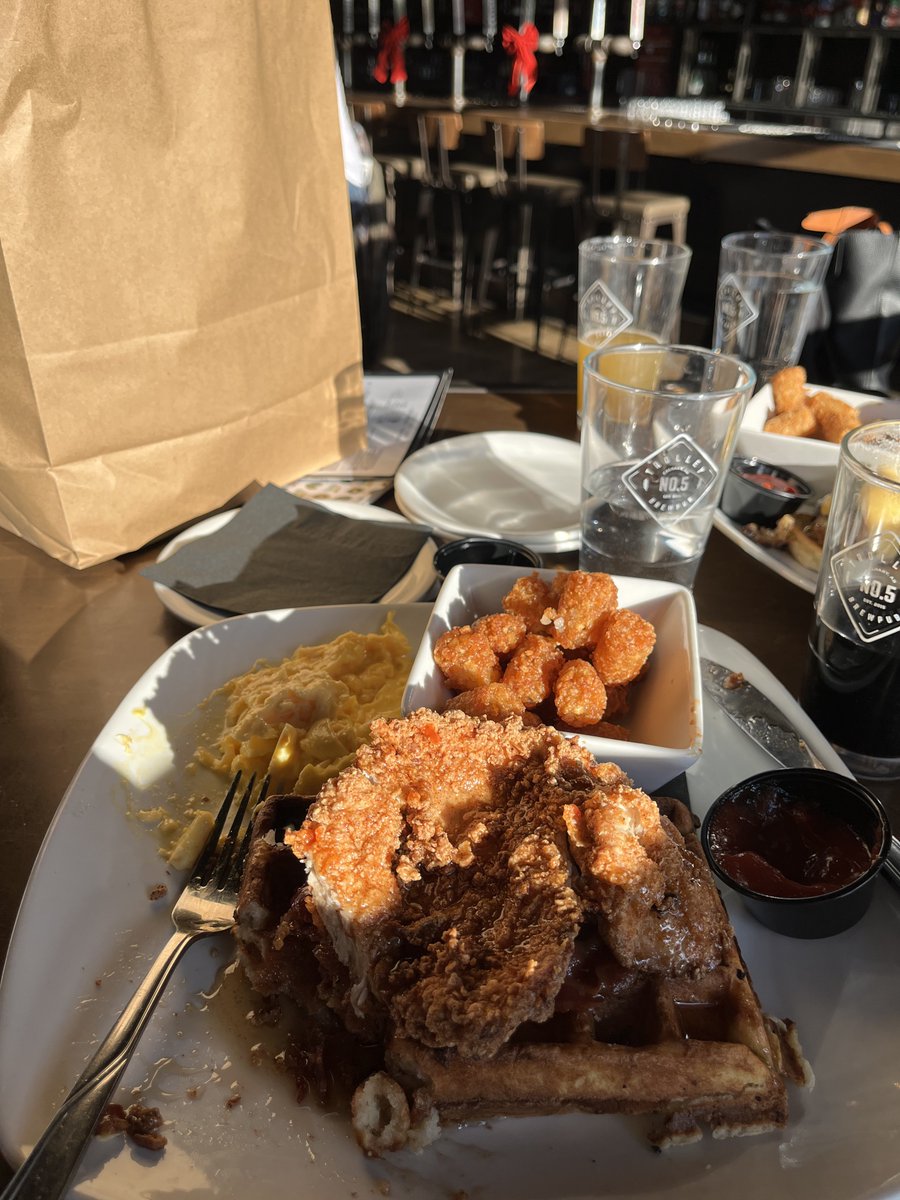 musicalscott's tweet photo. Great Brunch and new gear from @CofDead1 at @Trolley_5 Brewpub this morning. 

Christmas Presents ✅
Rep’in this city ✅

#RepthisCity
#YYC https://t.co/w2OFaZdpn5