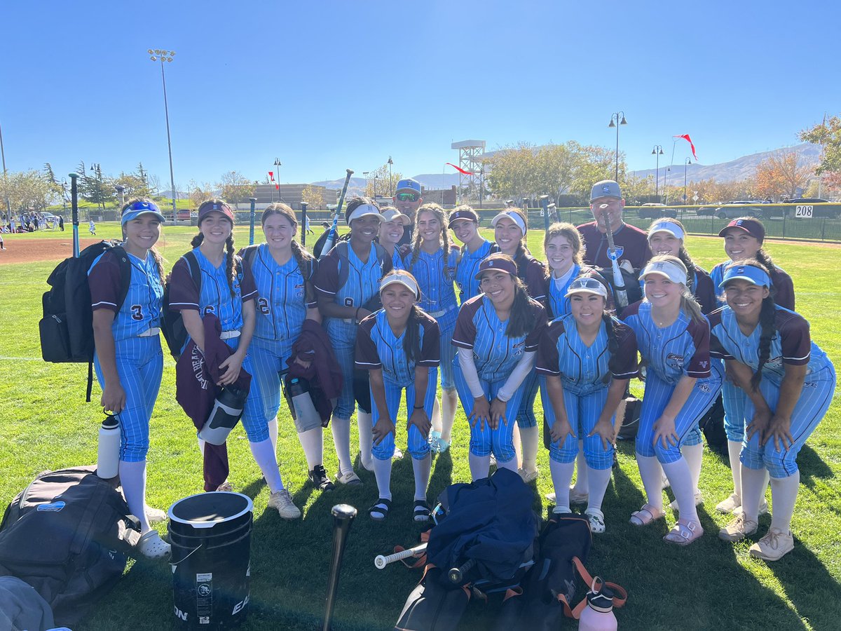 I5Softball's tweet photo. I-5 Softball 18u goes undefeated at Toys 4 Tots this weekend. Thank you @USAPreps for having us and always running a great event. Thank you to all the coaches that came out to watch us play. #i5softball @IHartFastpitch https://t.co/nPDrcvawkv