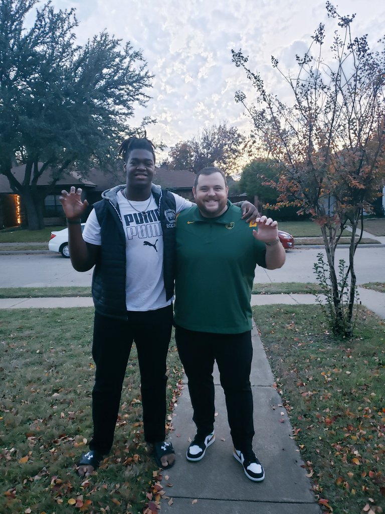 Home visit today with @CoachMateos was really nice. We enjoyed having you around. Thank you for coming to visit.#SicEm 
#Big12Champs