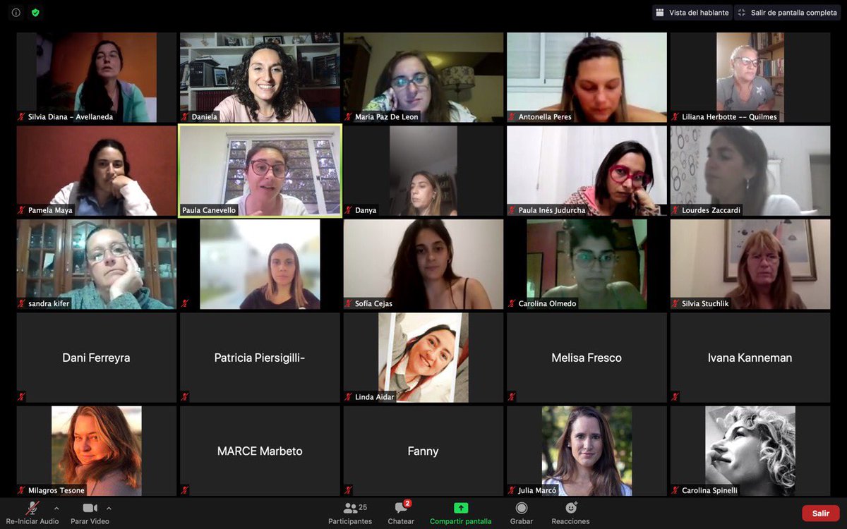 Sofi_cejas's tweet photo. 👉Encontrarme con ellas un domingo a esta hora, porque tenemos muchas ganas de construir e para adelante. Siempre con ideas y propuestas las mujeres de @Evolucionbsas 💪♥️ https://t.co/5CRLCsd1FW