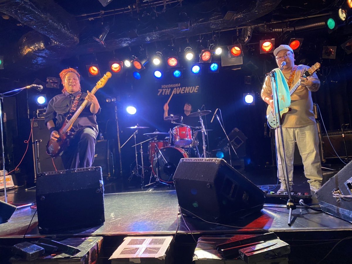 ATSUGARI2's tweet photo. 【ライブ終了！】

昨日は関内7thAVENUEにお越しくださった皆様、出演してくださった皆様ありがとうございました！

次のライブは
12/10(金)・12/14(火)鶴見GIGSにて！

ご予約お取置きは
メンバーDMかバンドのDMまで！ https://t.co/7S9tgdUg3H