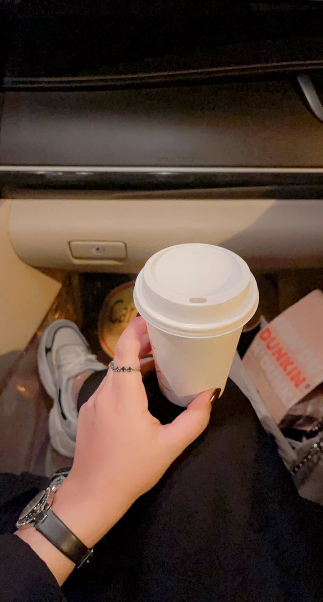 so0om77's tweet photo. من فرط ثقته يعتقد أنه فرض لنفسه قيمه 
لم ولن تكن في قلبيّ . https://t.co/71HfjUcKAq