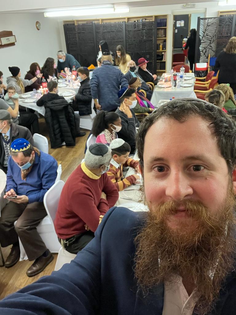 ParkSynagogue's tweet photo. Amazing atmosphere celebrating the last night of #chanukah2021 at #FinsburyParkSynagogue with #candlelighting ceremony and #steakdinner π΄#hackney #Hackneyjewishcommunity #unitedsynagogue #chanukah https://t.co/CwmsS2ASle