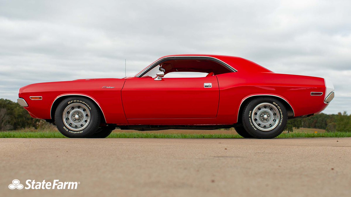 mecum's tweet photo. Thanks for visiting the @StateFarm booth this past week at #MecumKC.

Let’s wrap up a great show with a poll. The 1970 Challenger R/T is said to be one of the most iconic rides of the muscle car era. Do you agree?

🔁1000% Yes
♥️Gotta disagree 

#StateFarm #Mecum #WhereTheCarsAre https://t.co/B1Qle0lsNL
