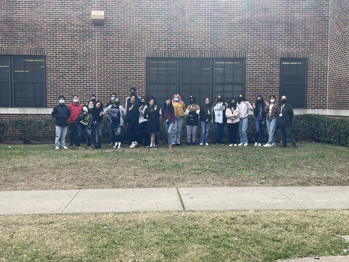 The Yearbook staff poised together for a photo this past Friday. It is because of their hard work and success, that the Sundial is in good times. Be sure and show your support by buying the yearbook. #Classof2022 #boup #shs