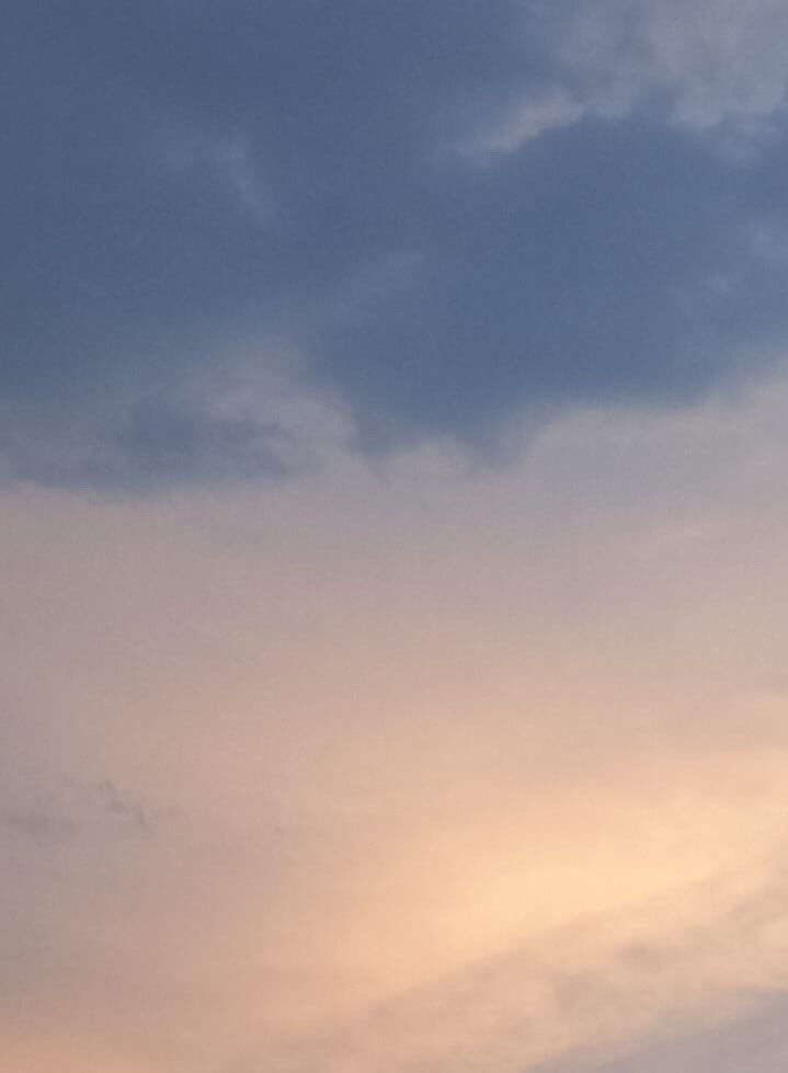 catterfirex's tweet photo. +สวัสดีวันจันทร์ 💛 ขอให้เป็นอีกวันที่สดใสราบรื่น 🌅 ขอให้เป็นการเริ่มต้นวันใหม่ที่สุขกายสบายใจ มีพลังงานให้ใช้เต็มหลอด🔋ช่วงนี้อากาศเริ่มหนาว ขอให้พบเจอเรื่อวราวหรือผู้คนที่ทำให้รู้สึกอบอุ่นหัวใจ 🥣ไม่ว่าจะอยู่หรือไปที่ไหนก็ขอให้ใช้ชีวิตอย่างมีสติ ปลอดภัยและมีความสุข🕯✨ https://t.co/muMQj73sIe