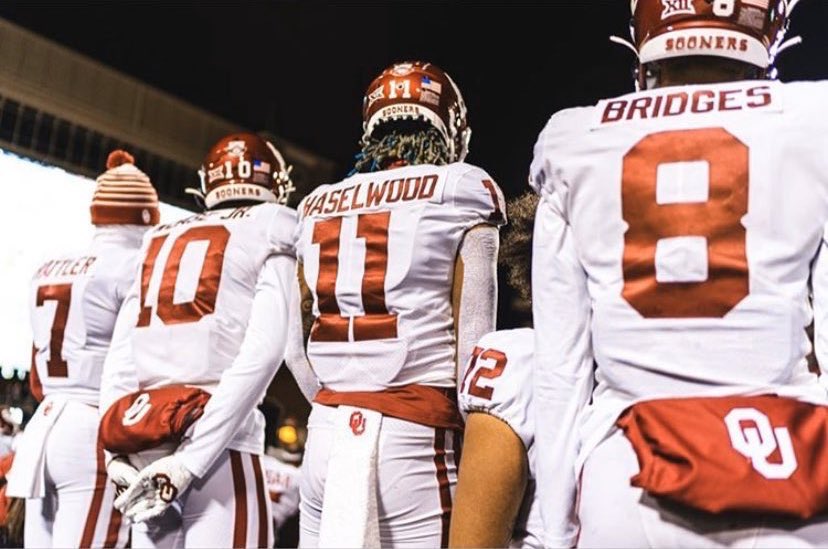 mjax284's tweet image. @LincolnRiley (#TBOW).  Does this pic make u feel like a complete failure?