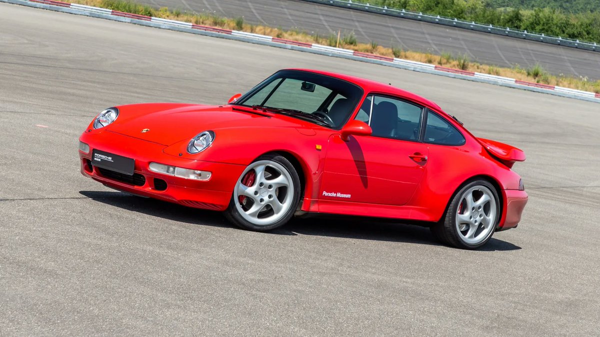 espiritu_RACER's tweet photo. #espirituRACER
Coche del día: Porsche 911 Turbo (993)
https://t.co/7fR1TbY0mB
#Carrocería #Cochedeldía #Coupé #Gasolina #Hasta4,5 #Porsche
#Porsche911 #Porsche911Turbo #Porsche911Turbo(993) https://t.co/0oGjFSlLJF