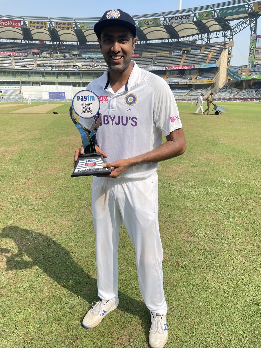 ashwinravi99's tweet photo. A series win over the world champs ! Feels great  to win a test at the Wankhede always. 👌👌A fab innings by @mayankcricket and great bowling performance by @AjazP . A special thanks to the @NorthStandGang for their support through the game 👏👏 https://t.co/NbgJZUnwHz
