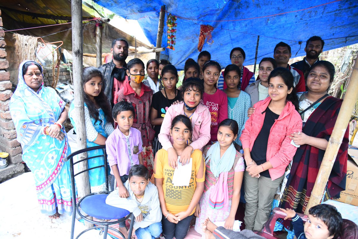 WomenWarriorNFT's tweet photo. We had given the girls 500 packets of sanitary napkins.
We are pleased to announce the membersof our team that assisted us in making this tiny project a success in 🧵.
We'll keep doing what we're doing in terms of education and empowerment.
#NFT #NFTs https://t.co/78y6lpx3pb