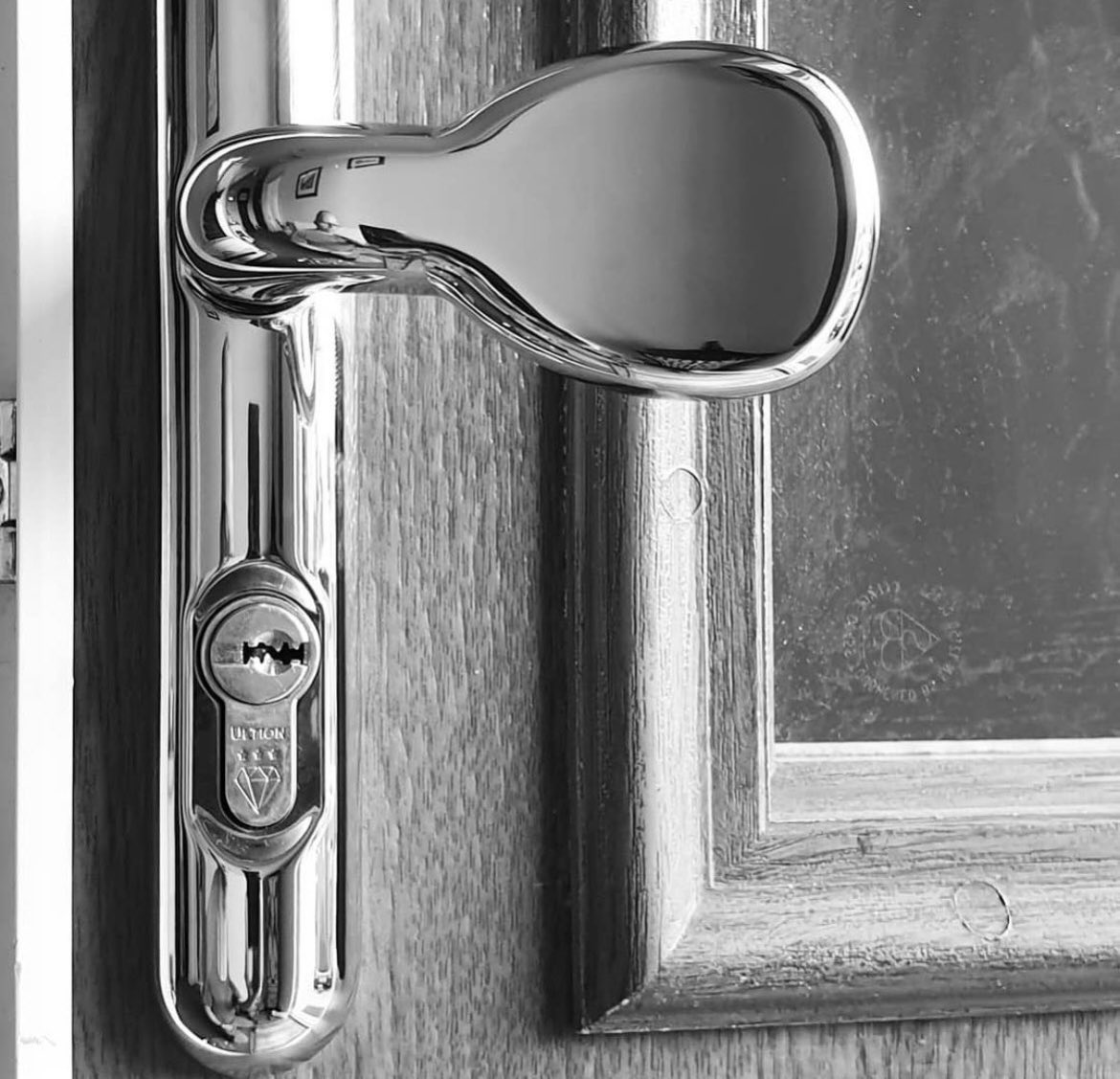 We love seeing customers homes secure and looking great too! 

You get that with our high security Ultion Lock combined with stunning Sweet Door Furniture! 

#SweetDoorFurniture