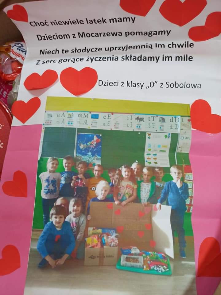 mocarze's tweet photo. Do naszych Mocarzy docierają od paru dni 🎁🎁 ze 🍫🍬🍭 Baaaardzo, dziękujemy za każdy gest dobroci skierowany w naszą stronę. Niech Pan Jezus wynagradza hojność obfitością swoich darów❤
#szkołapodstawowasobolów
@szkasinski
#mocarz #dommocarzy #paczka #święta #Mikołaj https://t.co/aZ1pgYWmV0
