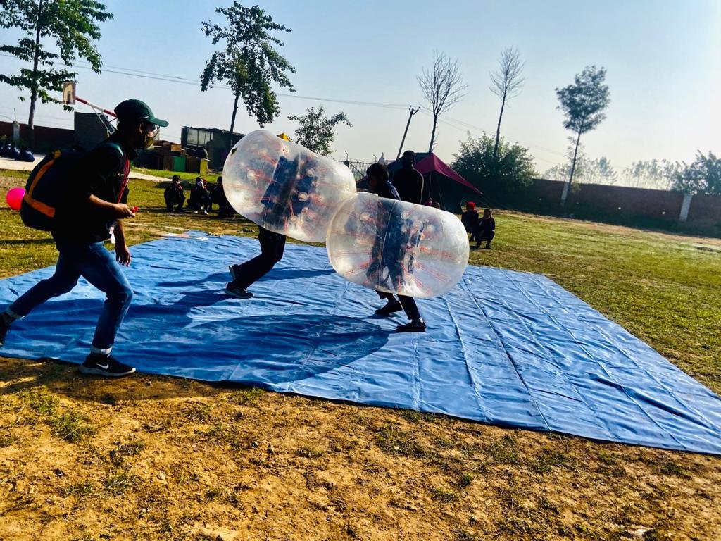 careerinfowisin's tweet photo. 💪ArmyTraining..at @careerdefenceschool 🤛
Call Now 7419999228
#careerdefenceschool #makingofficersbuildingnation #hostel #hostellife #sainikschool #defenceschool #defenceforces #salute #soldier #commando #commandotraining #army #obstaclechallenge https://t.co/7fSoU3ZIhy