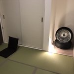 使い道のない床の間にBBSを置いてみたら、意外と映えた!