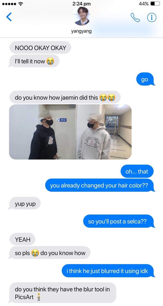 xiaenana's tweet photo. nomin ft yy two twt au
— wherein yangyang seeks help from jaemin on how to hide his new hair color. https://t.co/MFceDQWzpg