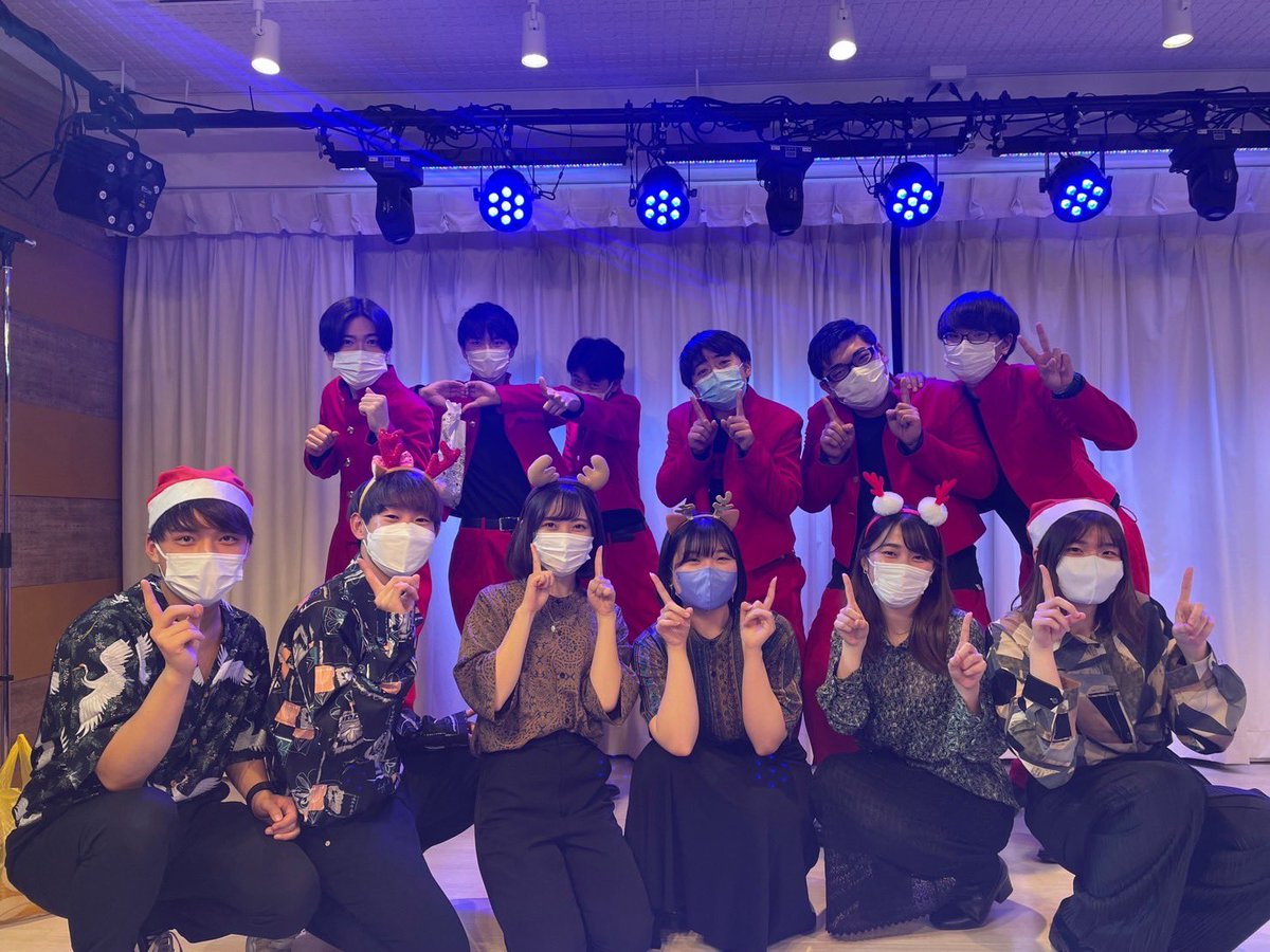 maverickVox's tweet photo. maverick初箱ライブ！！🐺

12/5 Soup up クリスマスライブに出演させていただきました🎅🎄@Soup_up_ 

@osoba_os @akeyoru6 @Naniwaro_os 
のみなさんありがとうございました！！

明けない夜はないさんプレゼントありがとうございます！おいしくいただきます🤤 https://t.co/5Waz3pjXC3